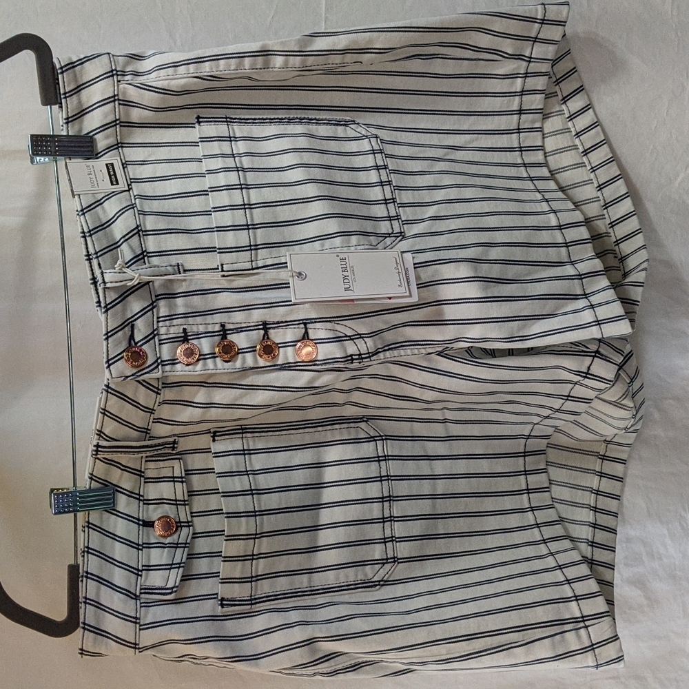 Judy Blue high waist striped shorts NWT 1XL 2XL